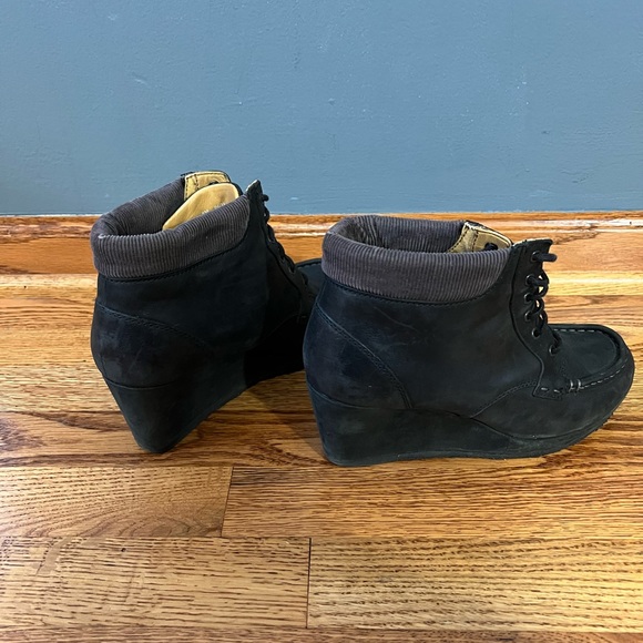 Clarks Originals Leather Wedges - Picture 2 of 3